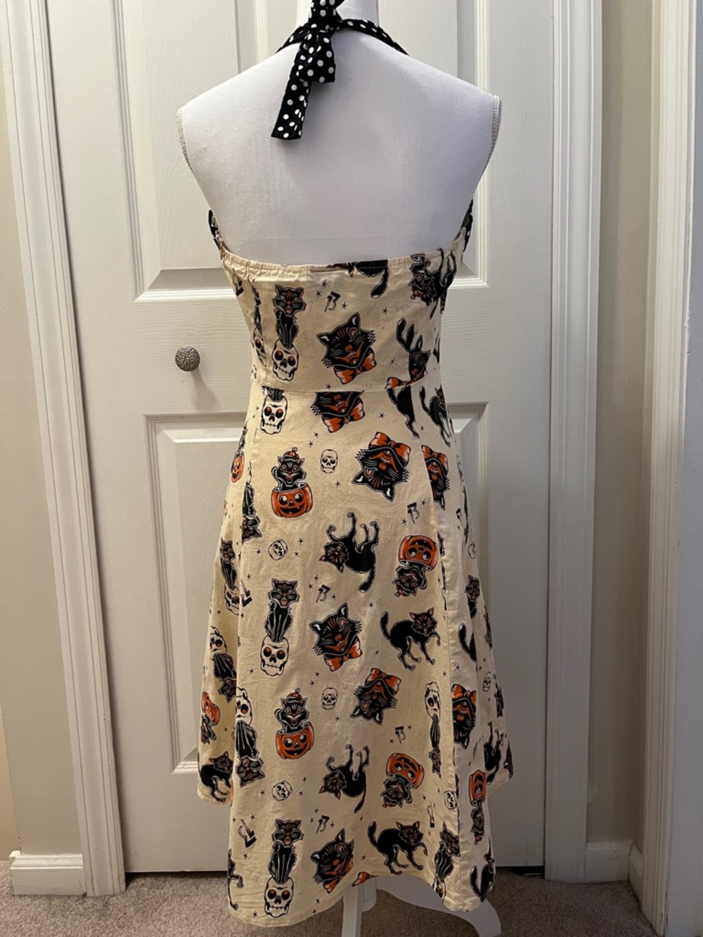 Vintage-Inspired Sourpuss Halloween Print Halter Dress in Cream, Orange & Black - Picture 8 of 16
